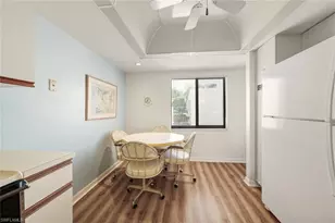 613 Beachwalk Cir, Naples, FL 34108 - Photo 12