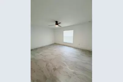 1015 Cortez Ave, Lehigh Acres, FL 33972 - Photo 14