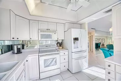 1790 Pine Glade Cir, Fort Myers, FL 33907 - Photo 4