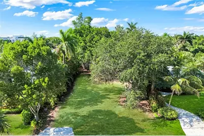 760 1st Ave N, Naples, FL 34102 - Photo 4
