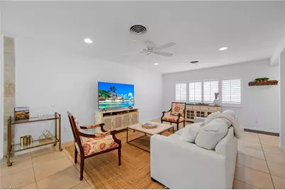 1340 Crayton Rd #4, Naples, FL 34102 - Photo 14