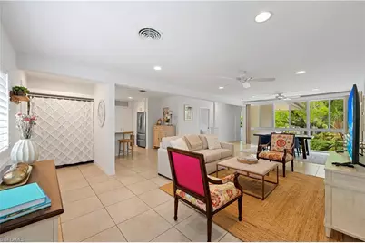 1340 Crayton Rd #4, Naples, FL 34102 - Photo 4