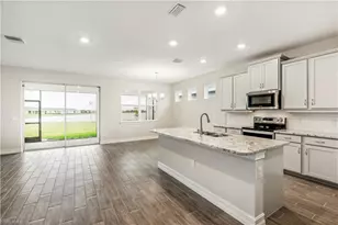 551 Spring Hill Lake Loop, Cape Coral, FL 33993 - Photo 8