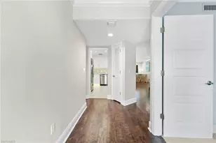 1063 8th St S, Naples, FL 34102 - Photo 32