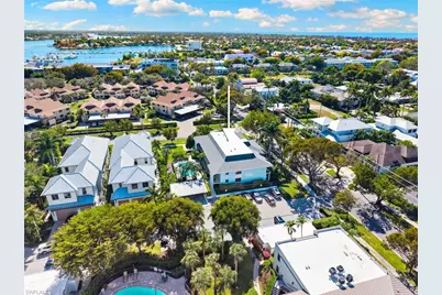 1063 8th St S #202, Naples, FL 34102 - Photo 38