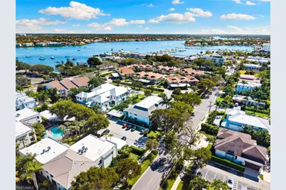 1063 8th St S #202, Naples, FL 34102 - Photo 48