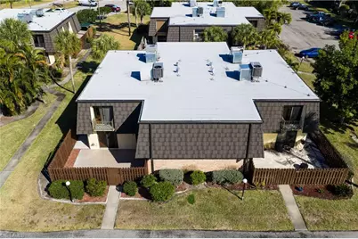 4053 Sandlewood Ln #1, Fort Myers, FL 33907 - Photo 32