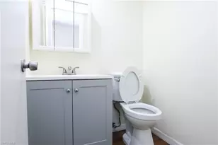 4053 Sandlewood Ln, Fort Myers, FL 33907 - Photo 6