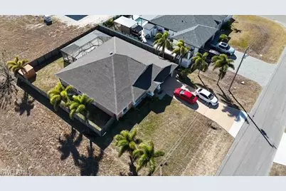 1324 NE 18th St, Cape Coral, FL 33909 - Photo 28
