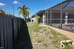 1324 NE 18th St, Cape Coral, FL 33909 - Photo 14