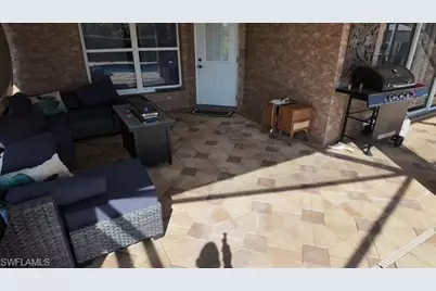 1324 NE 18th St, Cape Coral, FL 33909 - Photo 4