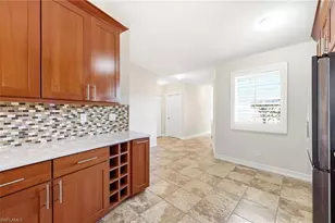 705 Luisa Ln, Naples, FL 34104 - Photo 8