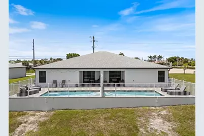 333-335 SW 47th Ter, Cape Coral, FL 33914 - Photo 2