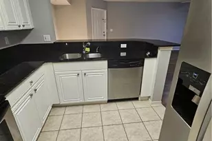 8265 Ibis Club Dr, Naples, FL 34104 - Photo 8