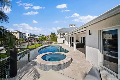 266 Egret Ave, Naples, FL 34108 - Photo 38