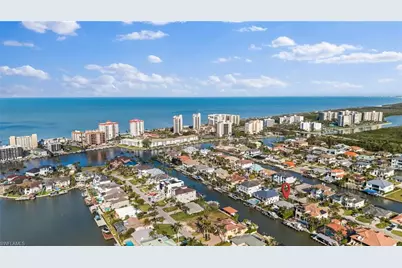 266 Egret Ave, Naples, FL 34108 - Photo 50