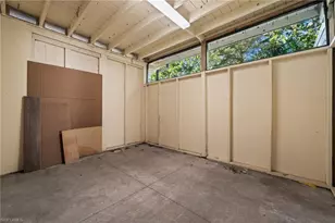 715 10th St N, Naples, FL 34102 - Photo 16