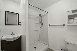 715 10th St N, Naples, FL 34102 - Photo 14