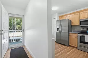 5654 Woodmere Lake Cir, Naples, FL 34112 - Photo 10