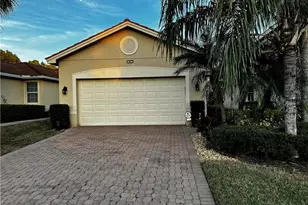 10547 Carolina Willow Dr, Fort Myers, FL 33913 - Photo 2