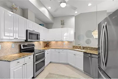 1530 Clermont Dr #403, Naples, FL 34109 - Photo 8