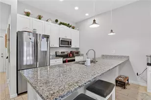 3417 SW 8th Pl, Cape Coral, FL 33914 - Photo 12