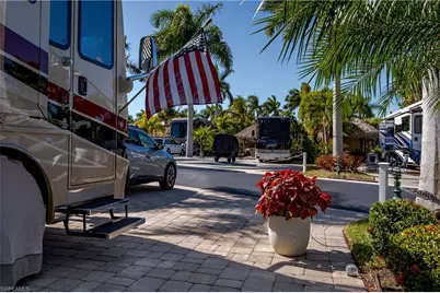 13583 Snook Cir, Naples, FL 34114 - Photo 30