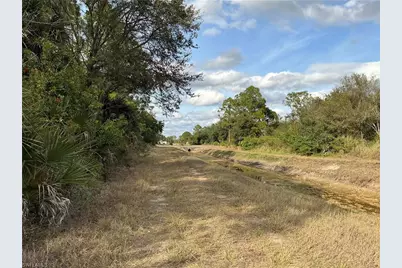 3700 Dora Ave N, Lehigh Acres, FL 33971 - Photo 4