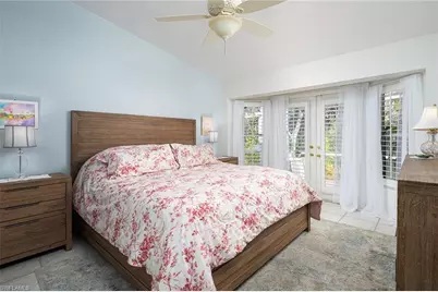 8069 San Vista Cir, Naples, FL 34109 - Photo 12