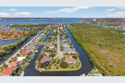 6824 Danah Ct, Fort Myers, FL 33908 - Photo 38