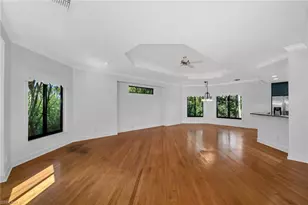 27008 Oakwood Lake Dr, Bonita Springs, FL 34134 - Photo 8