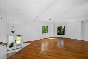 27008 Oakwood Lake Dr, Bonita Springs, FL 34134 - Photo 6