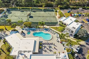 3310 Europa Dr, Naples, FL 34105 - Photo 40