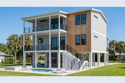 140 Jefferson St, Fort Myers Beach, FL 33931 - Photo 2