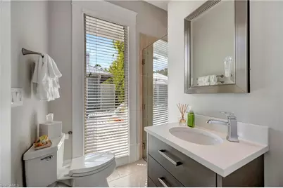 1375 Gordon Dr, Naples, FL 34102 - Photo 24