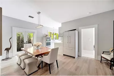 1375 Gordon Dr, Naples, FL 34102 - Photo 10