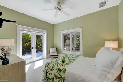 1375 Gordon Dr, Naples, FL 34102 - Photo 42