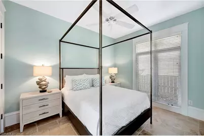 1375 Gordon Dr, Naples, FL 34102 - Photo 22