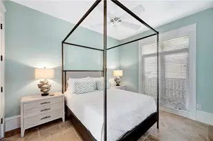 1375 Gordon Dr, Naples, FL 34102 - Photo 22