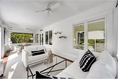 1375 Gordon Dr, Naples, FL 34102 - Photo 4