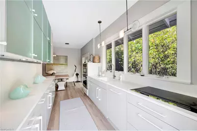 1375 Gordon Dr, Naples, FL 34102 - Photo 14