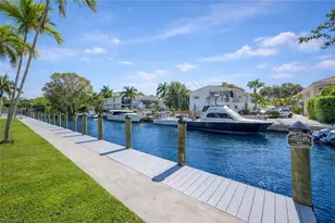 1686 Blue Point Ave, Naples, FL 34102 - Photo 22