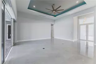 1123 NE 10th St, Cape Coral, FL 33909 - Photo 10