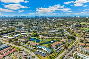 1020 Palm View Dr, Naples, FL 34110 - Photo 2