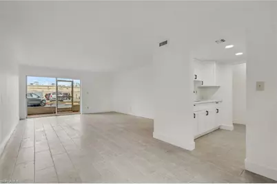 2366 E. Mall Dr #Apt. 101, Fort Myers, FL 33901 - Photo 8