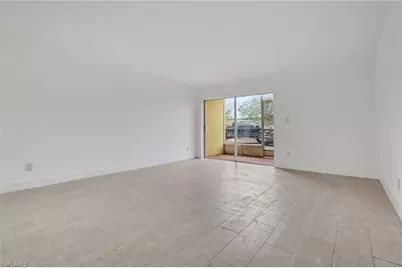 2366 E. Mall Dr #Apt. 101, Fort Myers, FL 33901 - Photo 12