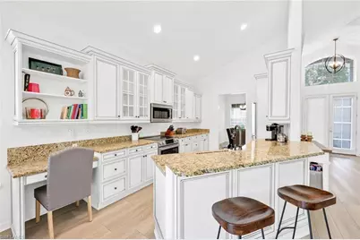 8924 Ventura Way, Naples, FL 34109 - Photo 10