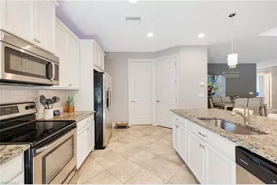 3161 Royal Gardens Ave, Fort Myers, FL 33916 - Photo 10