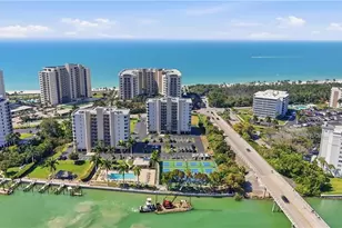 11118 Gulf Shore Dr, Naples, FL 34108 - Photo 34