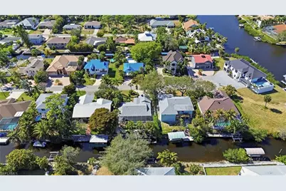 27242 High Seas Ln, Bonita Springs, FL 34135 - Photo 36